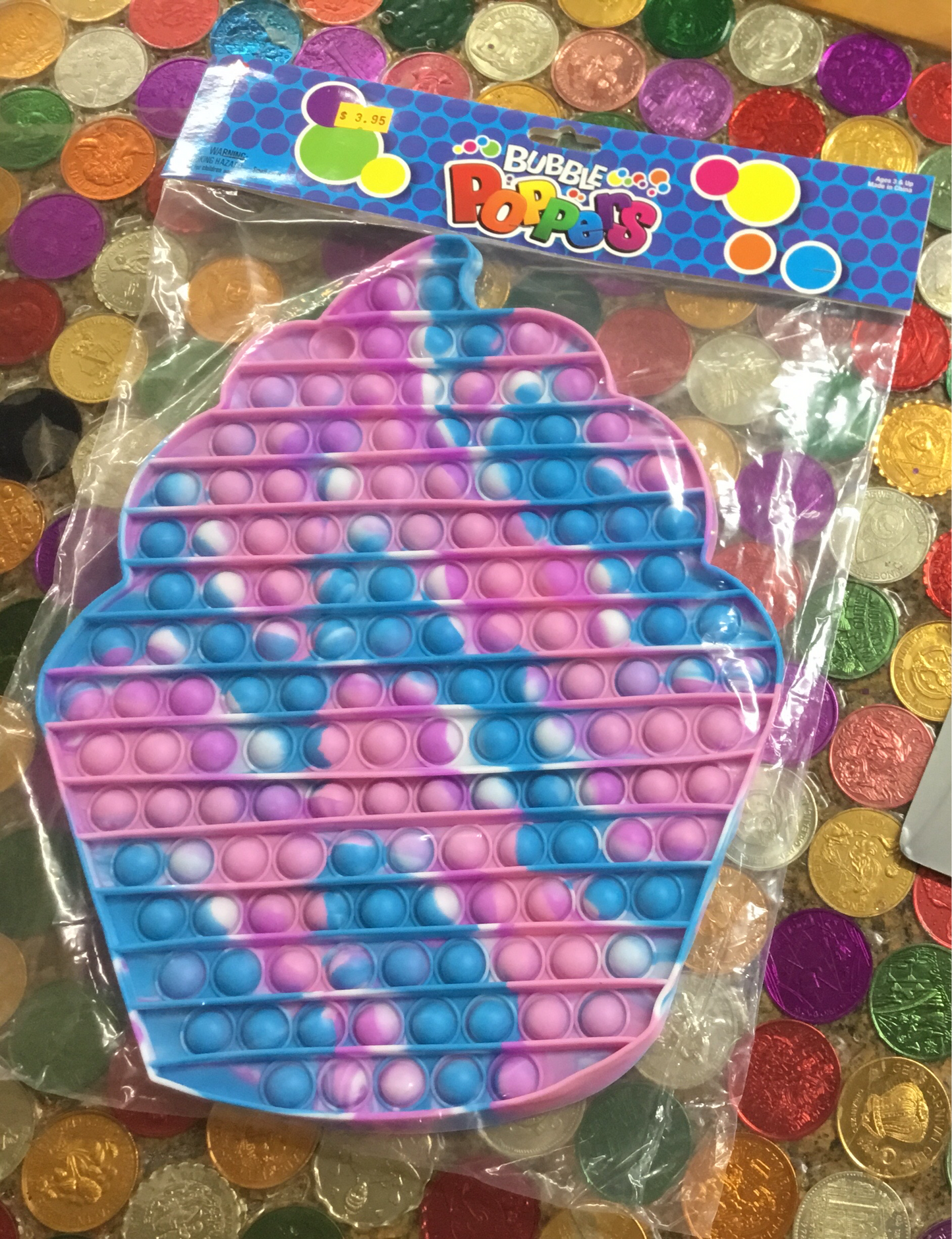 CUPCAKE JUMBO BUBBLE POPPER