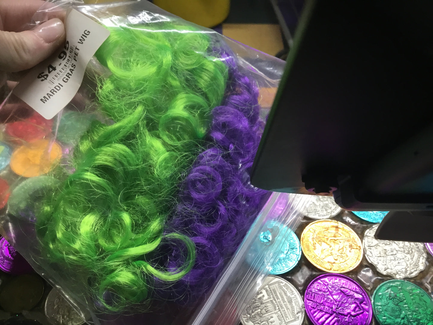 MARDI GRAS PET WIG