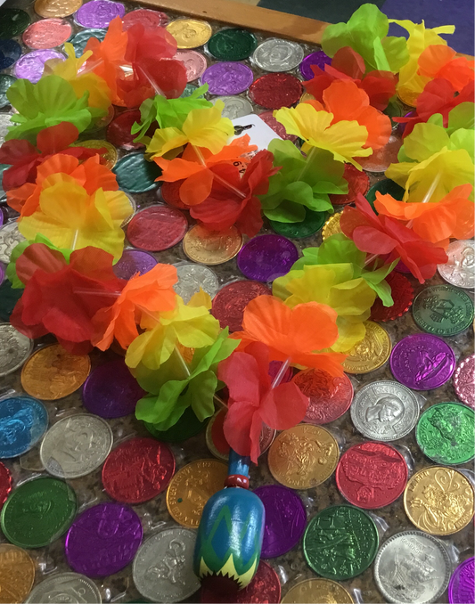 FIESTA LEI WITH MARACA MEDALLION