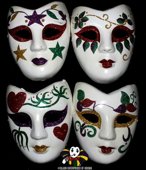 HEART SHAPE PAPER MACHE MASK